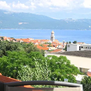 apartments-oribella.primorje-gorskikotar.com/