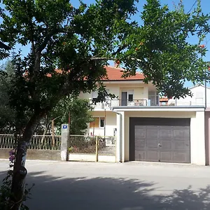 apartments-marija-zadar-23000-4.hotelinzadar.com/